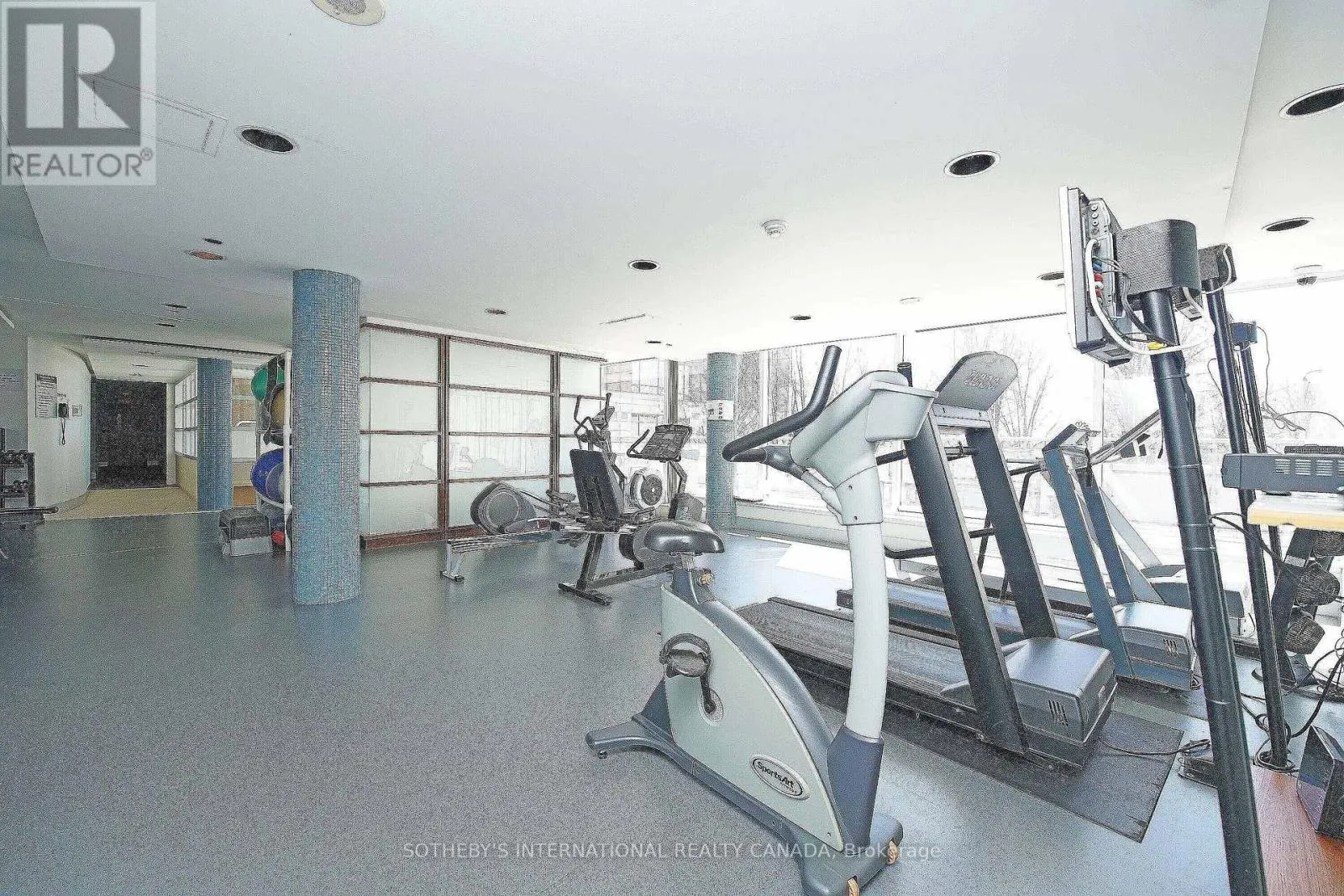 505W - 500 QUEENS QUAY W