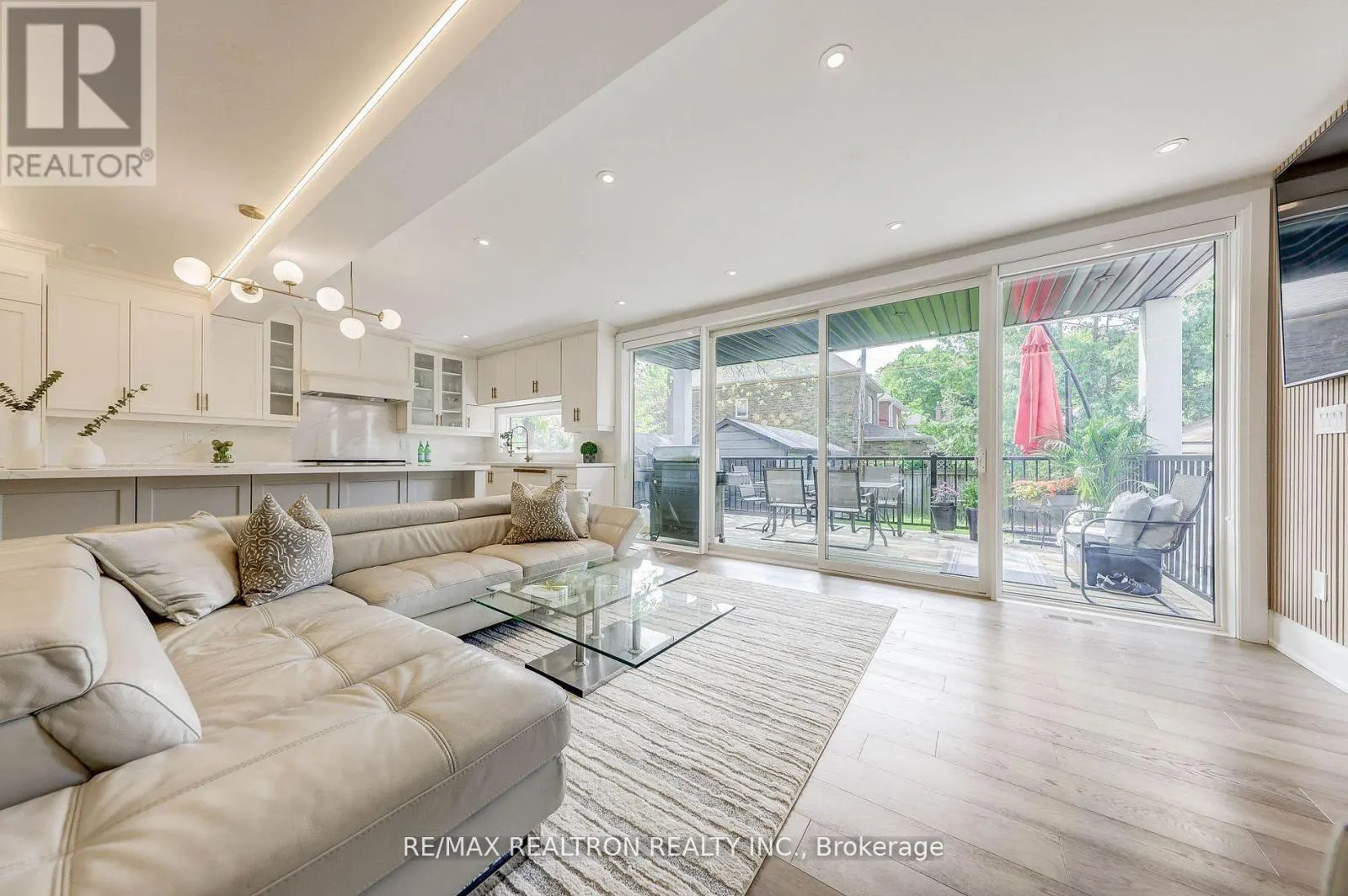 523 BRIAR HILL AVENUE