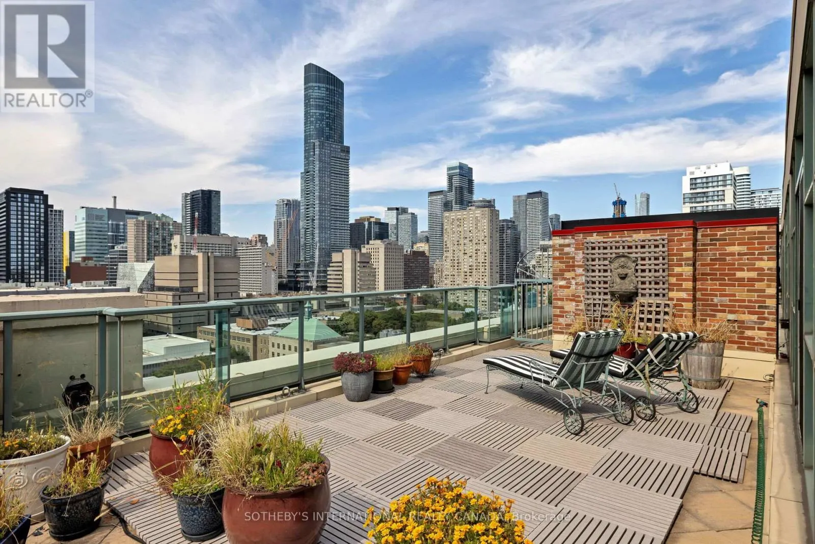 PH1 - 155 DALHOUSIE STREET