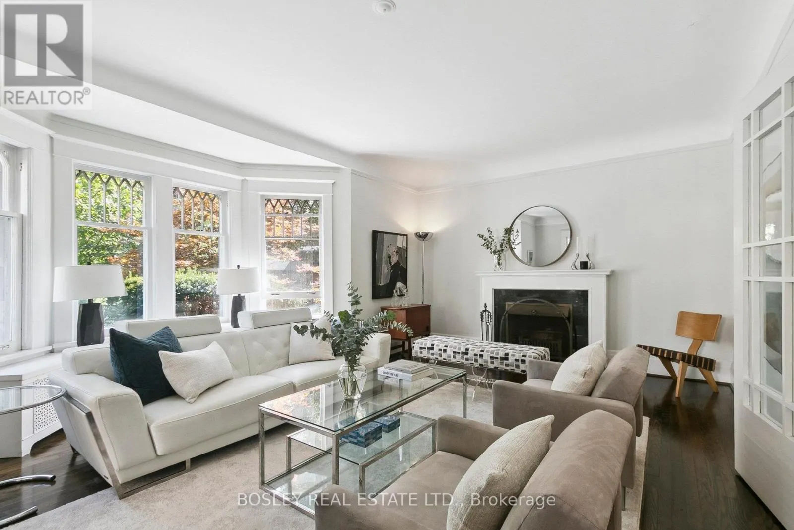 52 ROWANWOOD AVENUE