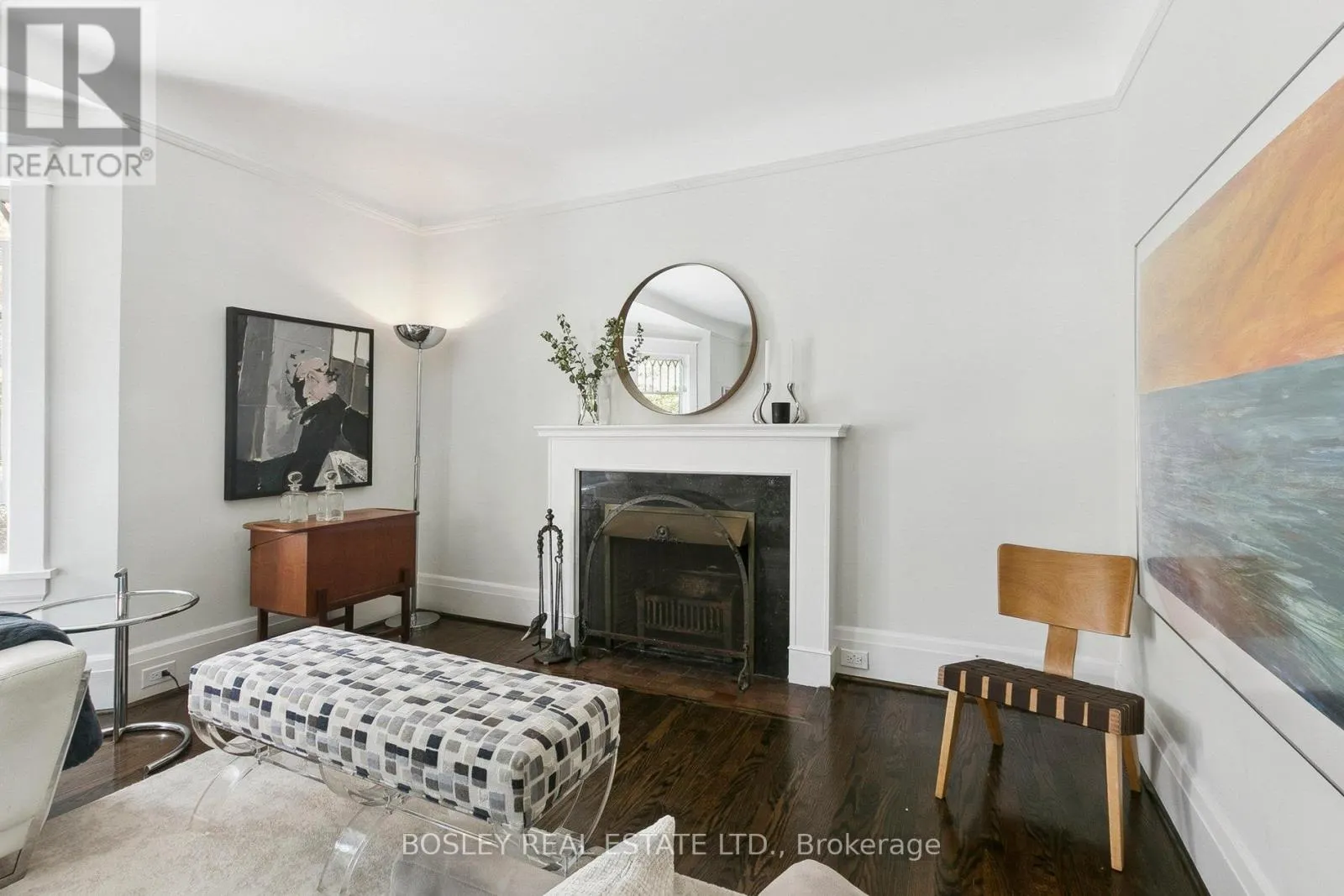 52 ROWANWOOD AVENUE