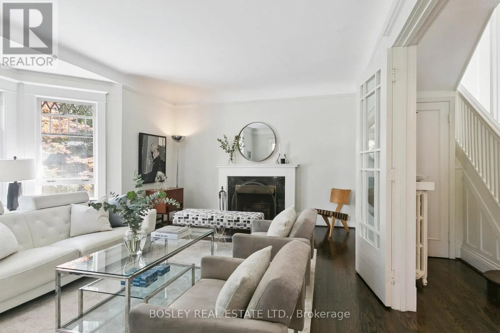 52 ROWANWOOD AVENUE