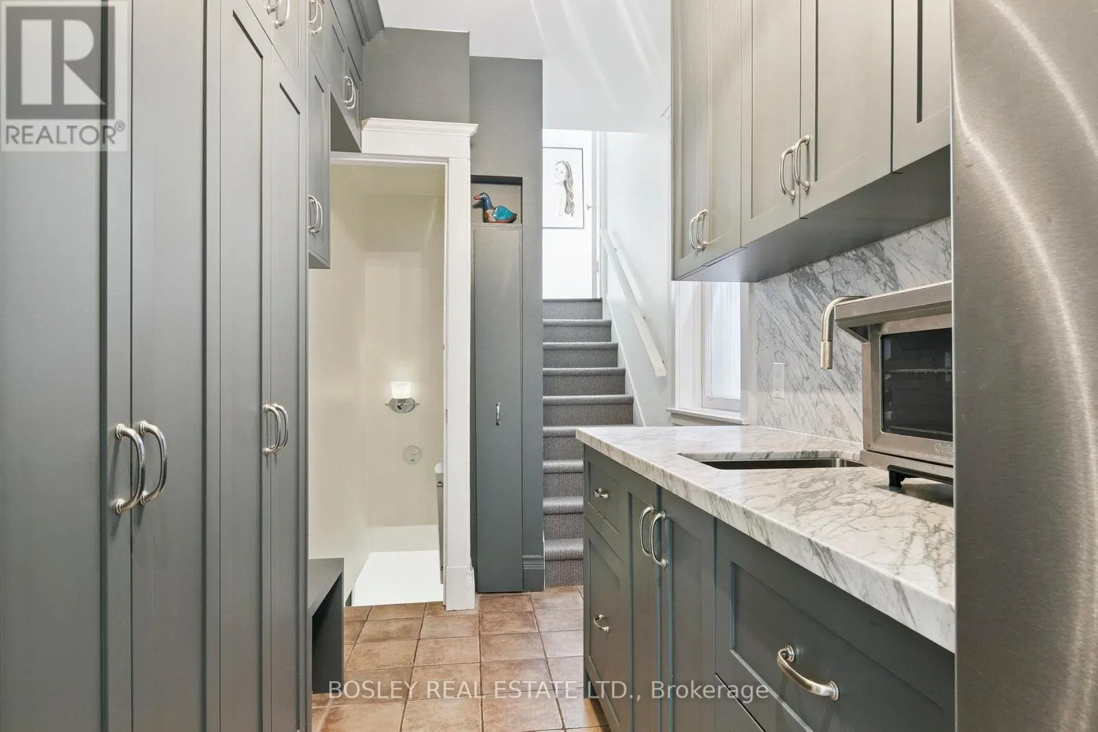 52 ROWANWOOD AVENUE