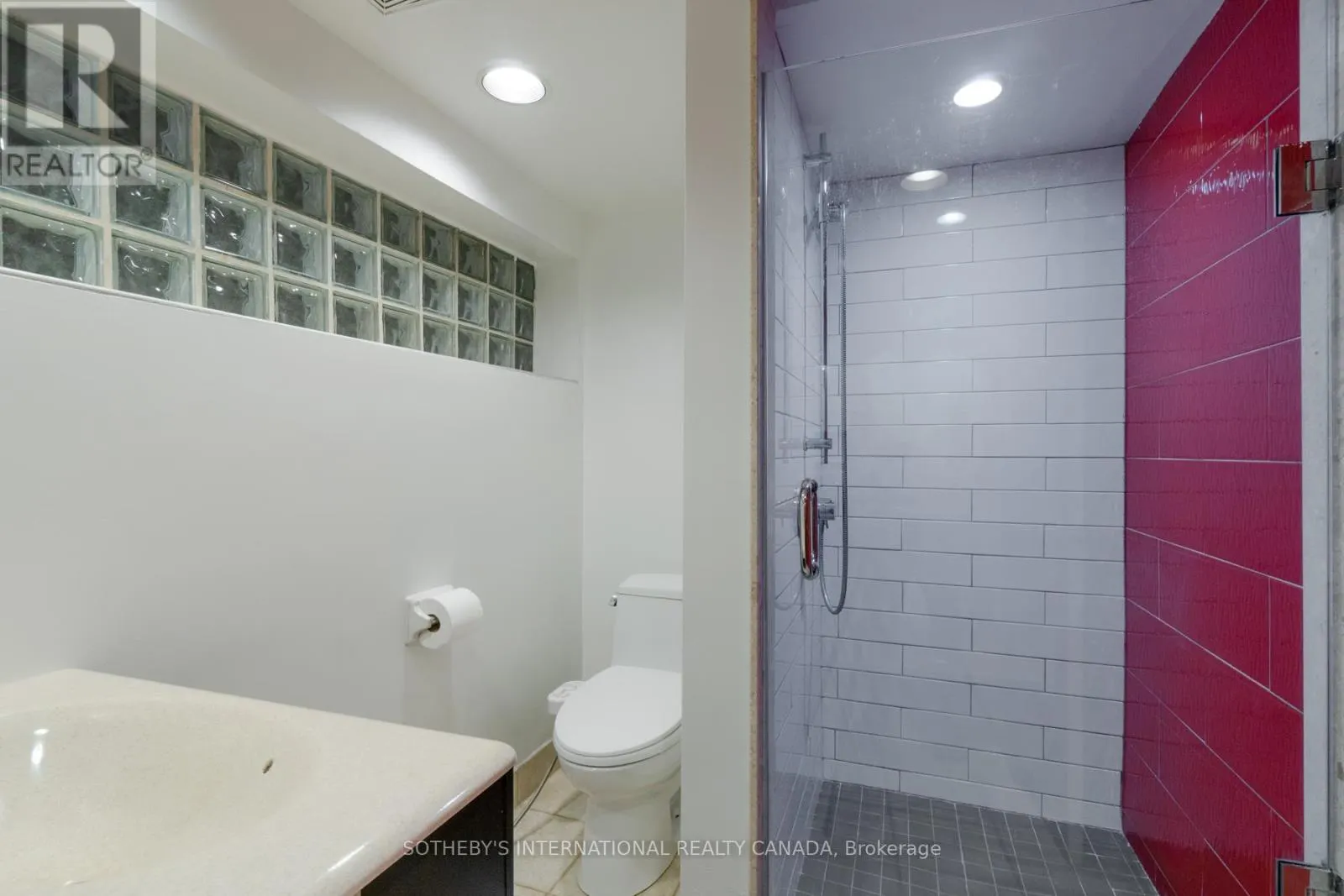 UNIT 1 - 215-217 CARLTON STREET