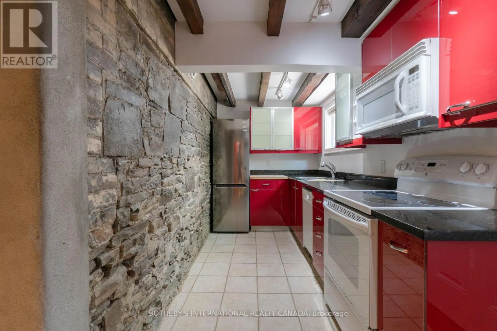 UNIT 1 - 215-217 CARLTON STREET