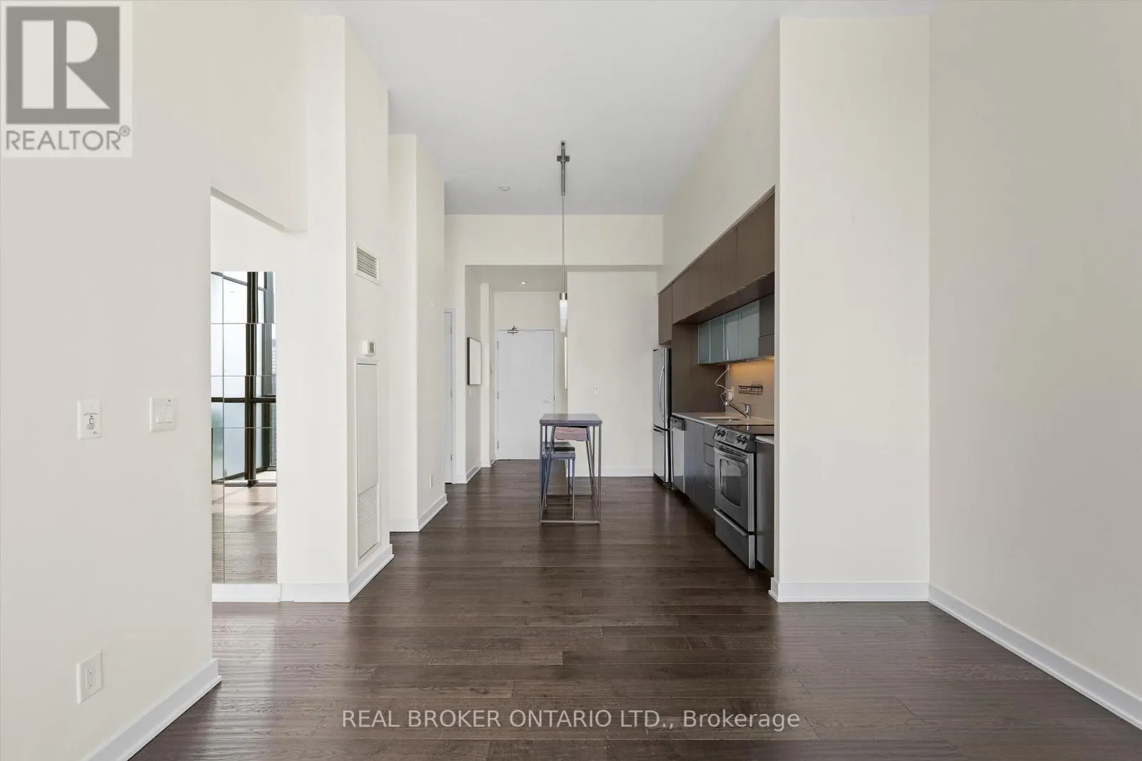 PH 4403 - 110 CHARLES STREET E