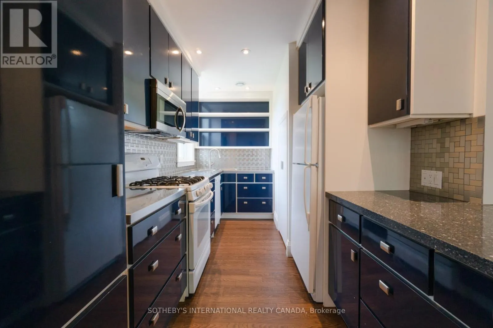 UNIT 2 - 215-217 CARLTON STREET