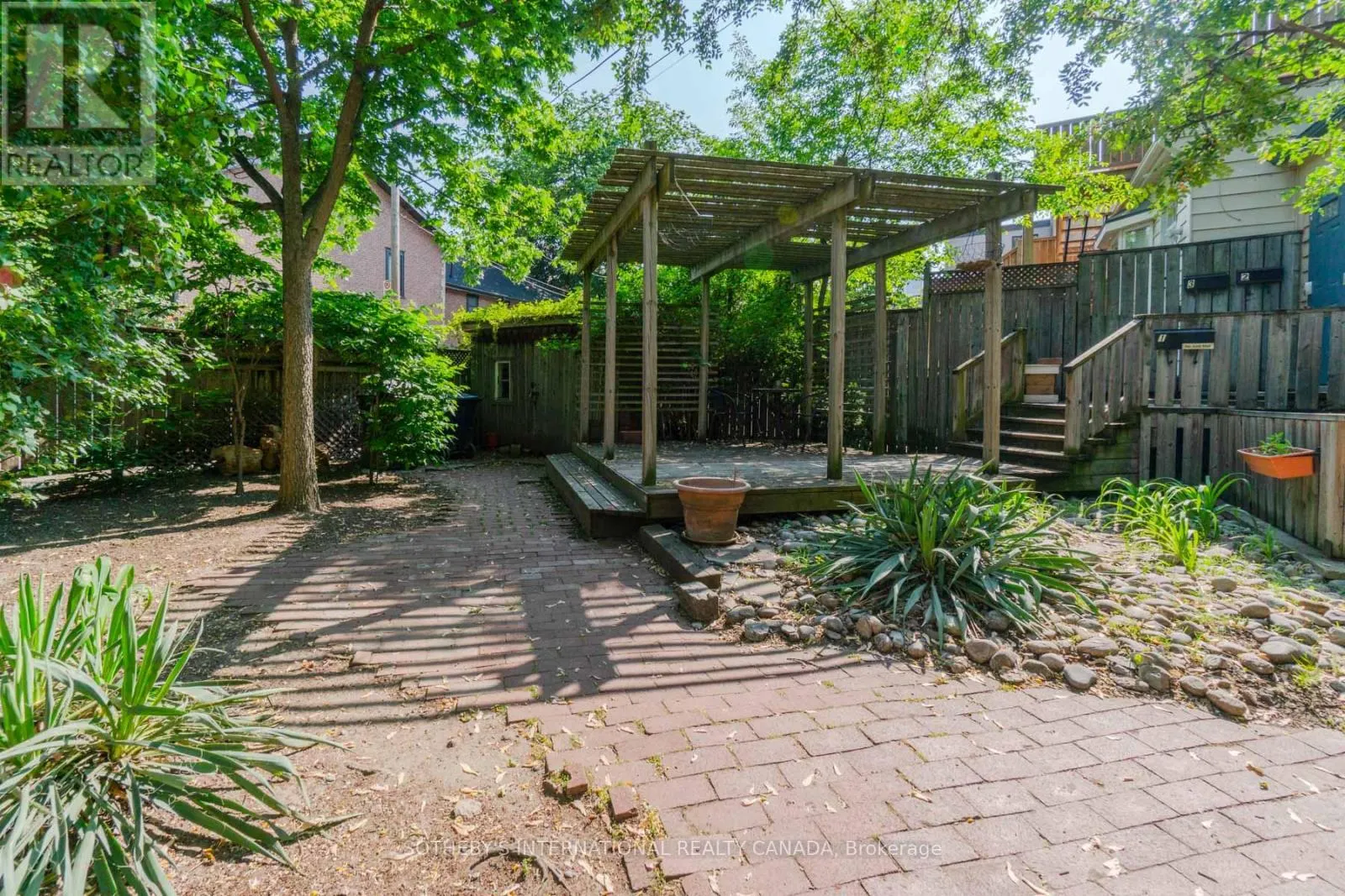 UNIT 2 - 215-217 CARLTON STREET