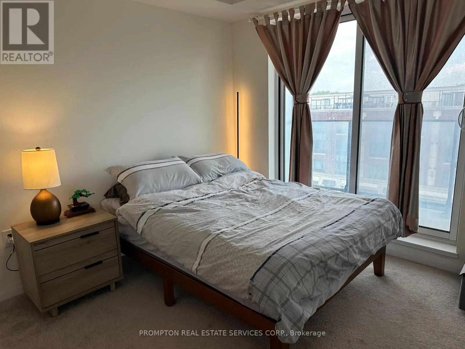 511 - 741 SHEPPARD AVENUE W