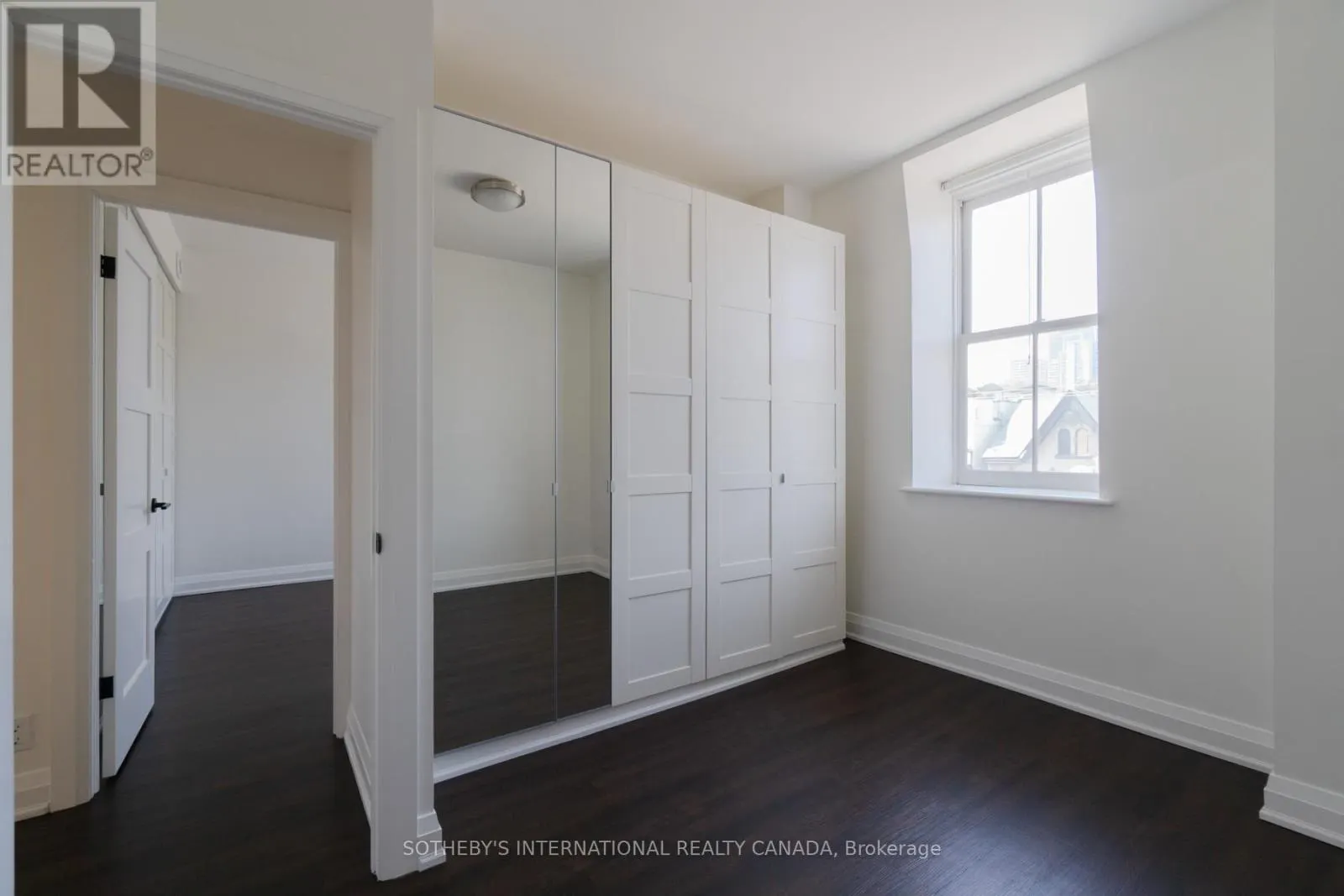 UNIT 3 - 215-217 CARLTON STREET