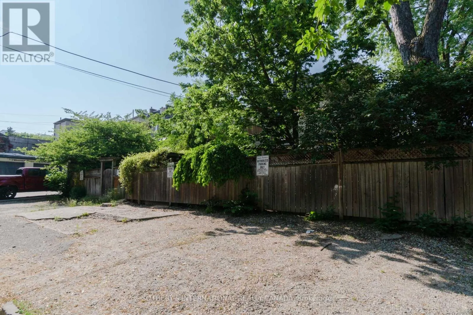 UNIT 3 - 215-217 CARLTON STREET