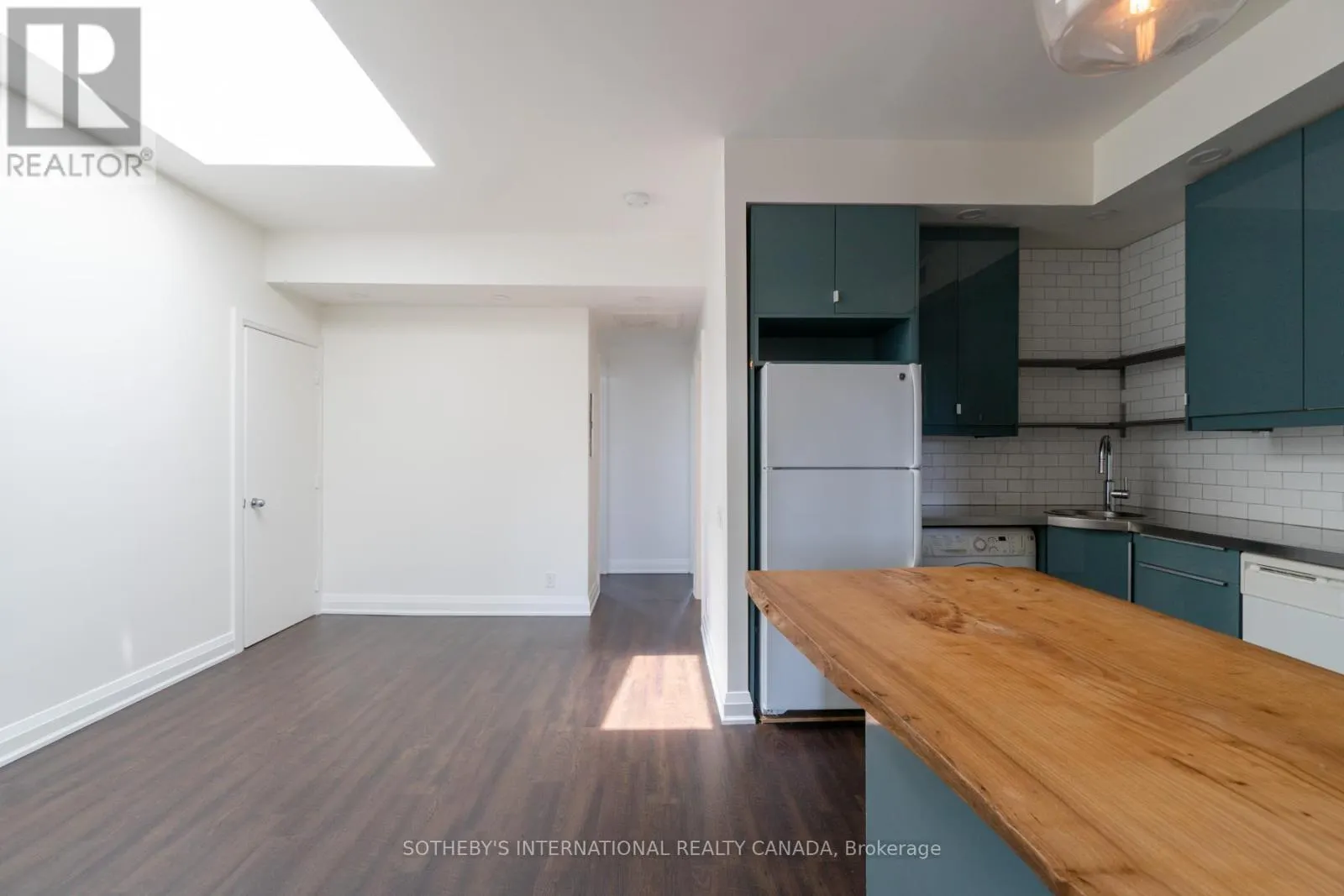 UNIT 3 - 215-217 CARLTON STREET