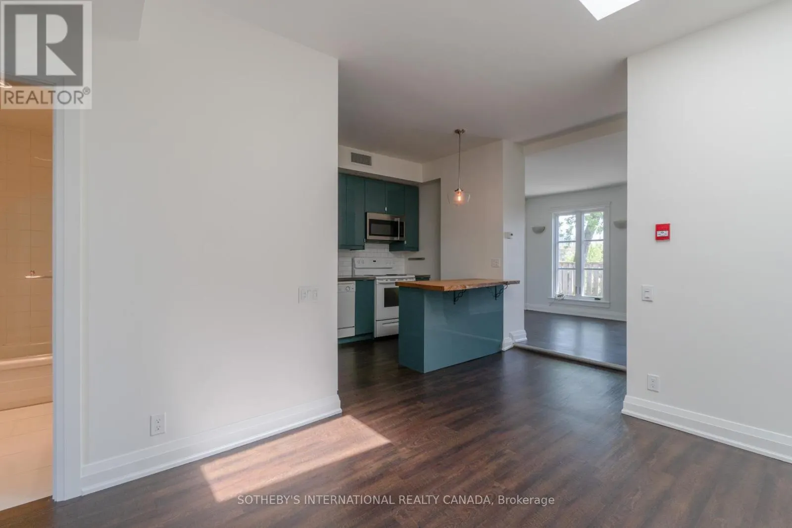 UNIT 3 - 215-217 CARLTON STREET