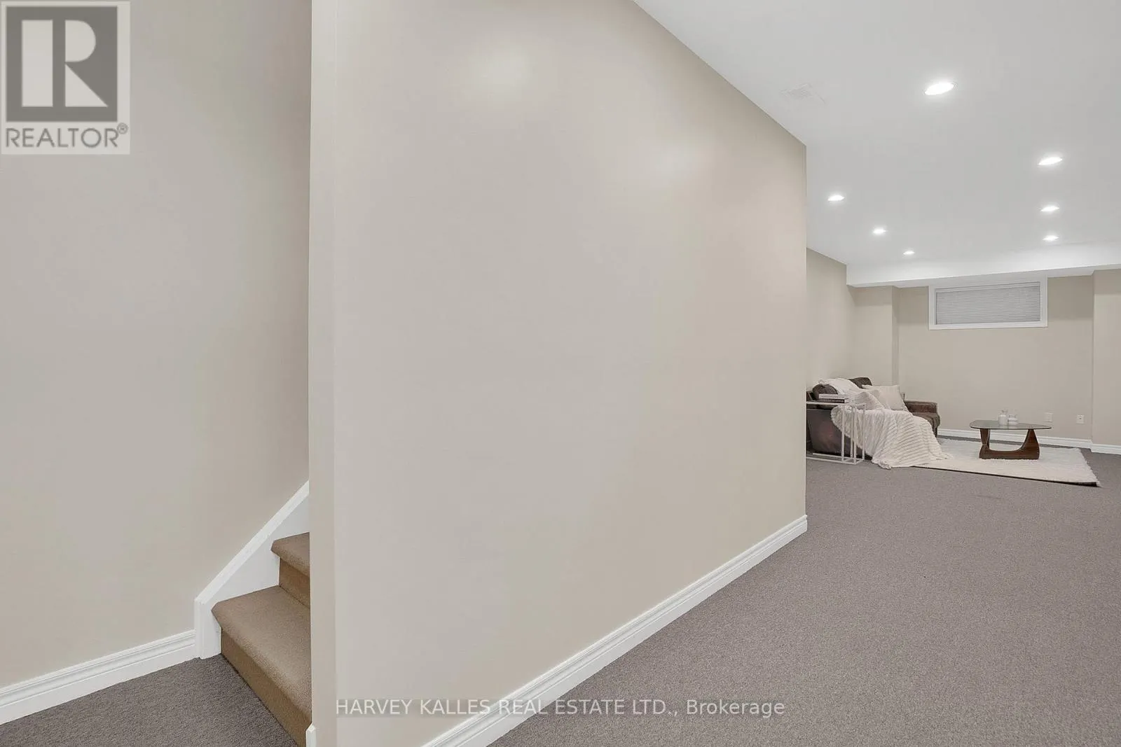 398 BEDFORD PARK