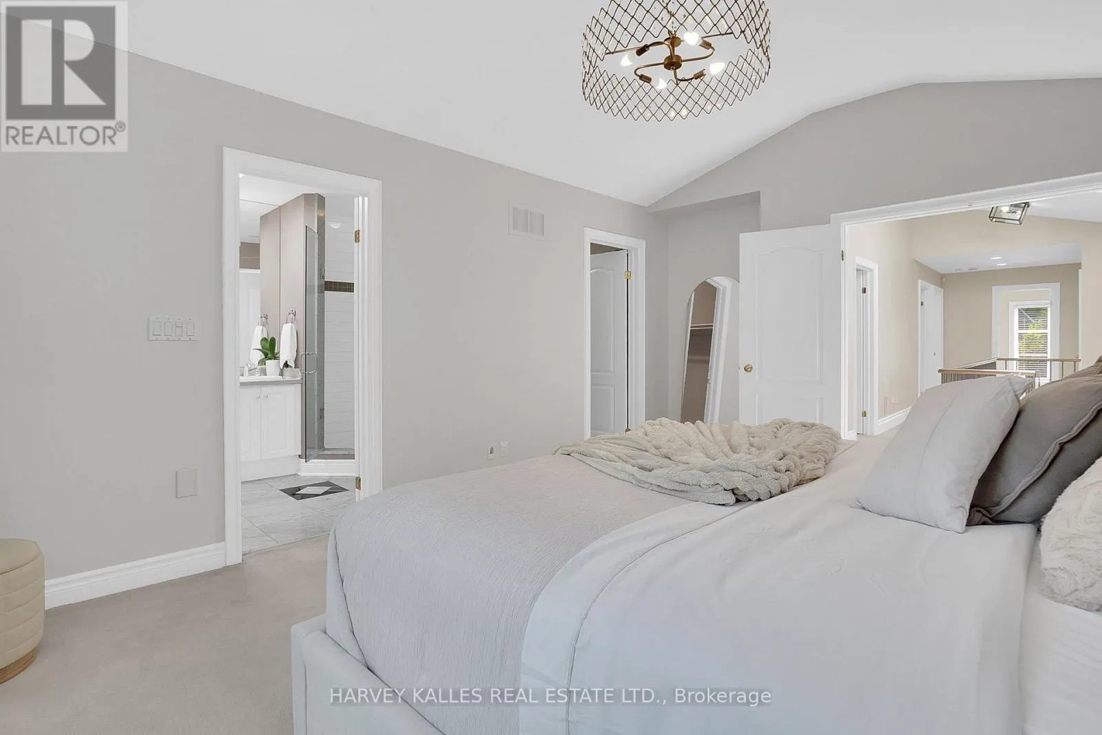 398 BEDFORD PARK
