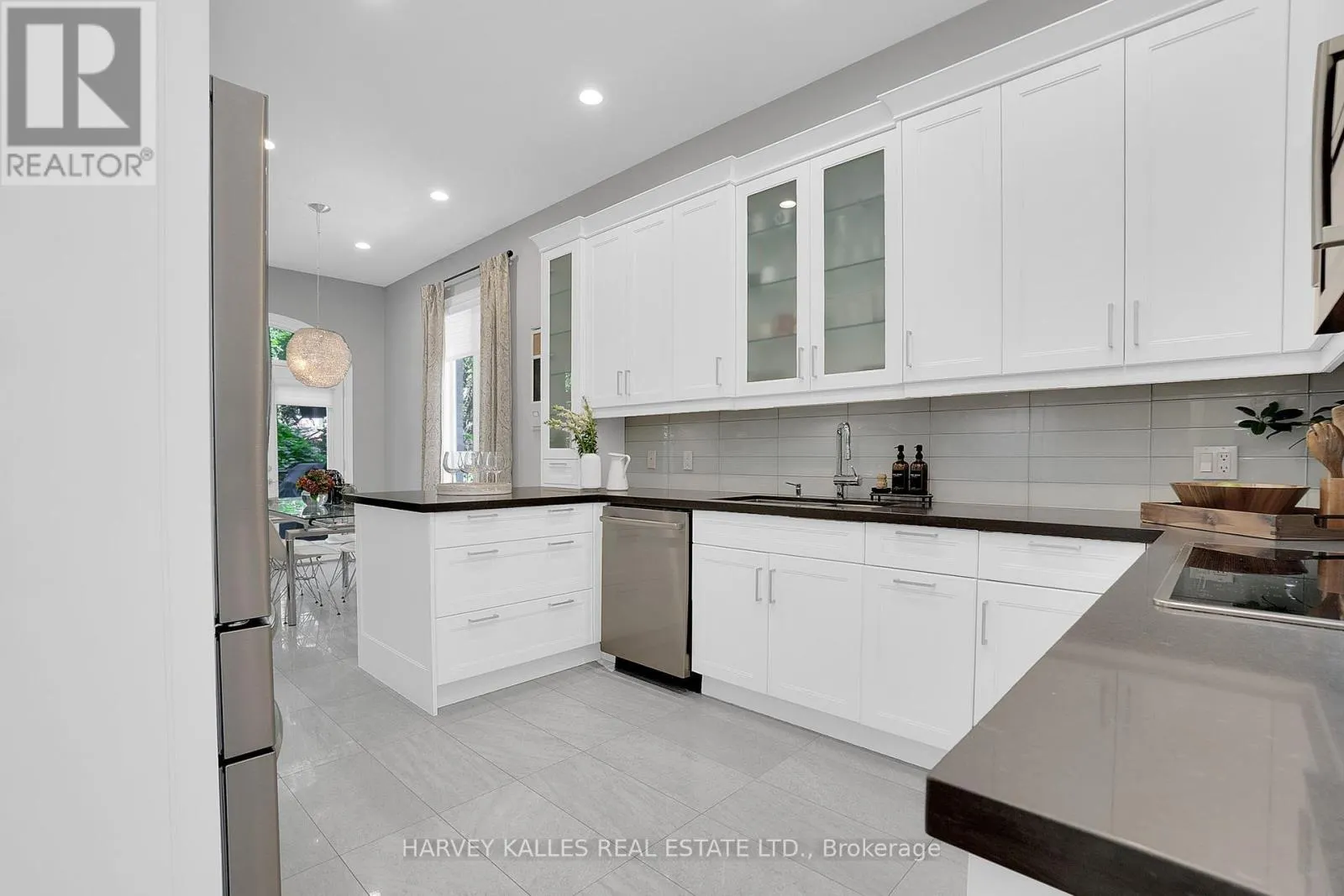 398 BEDFORD PARK