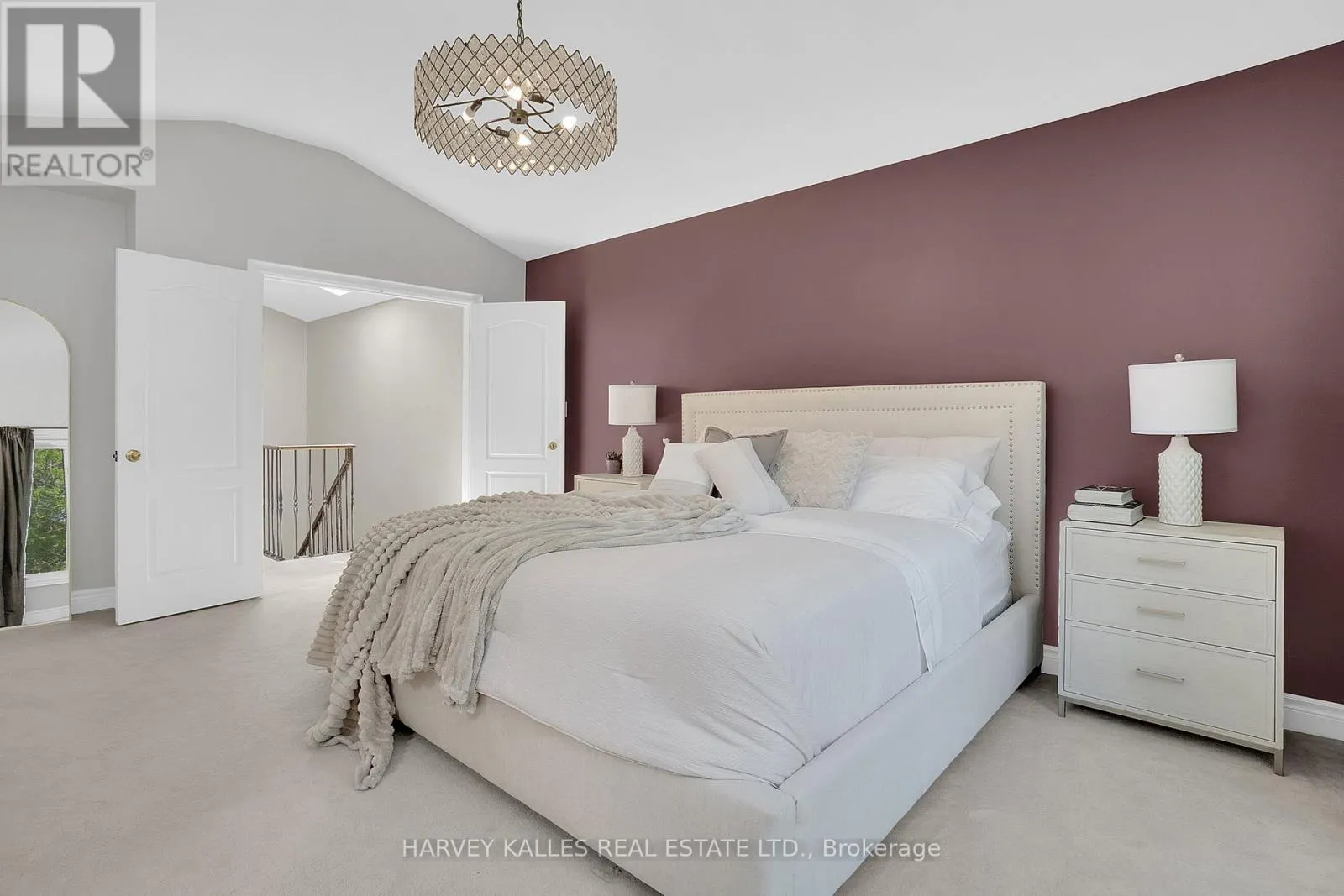 398 BEDFORD PARK