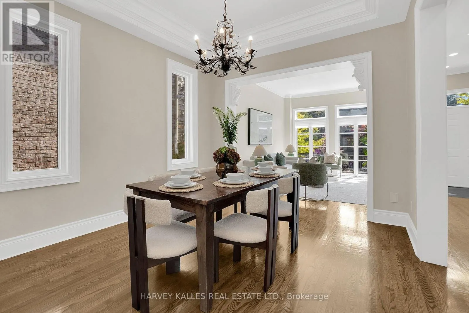 398 BEDFORD PARK