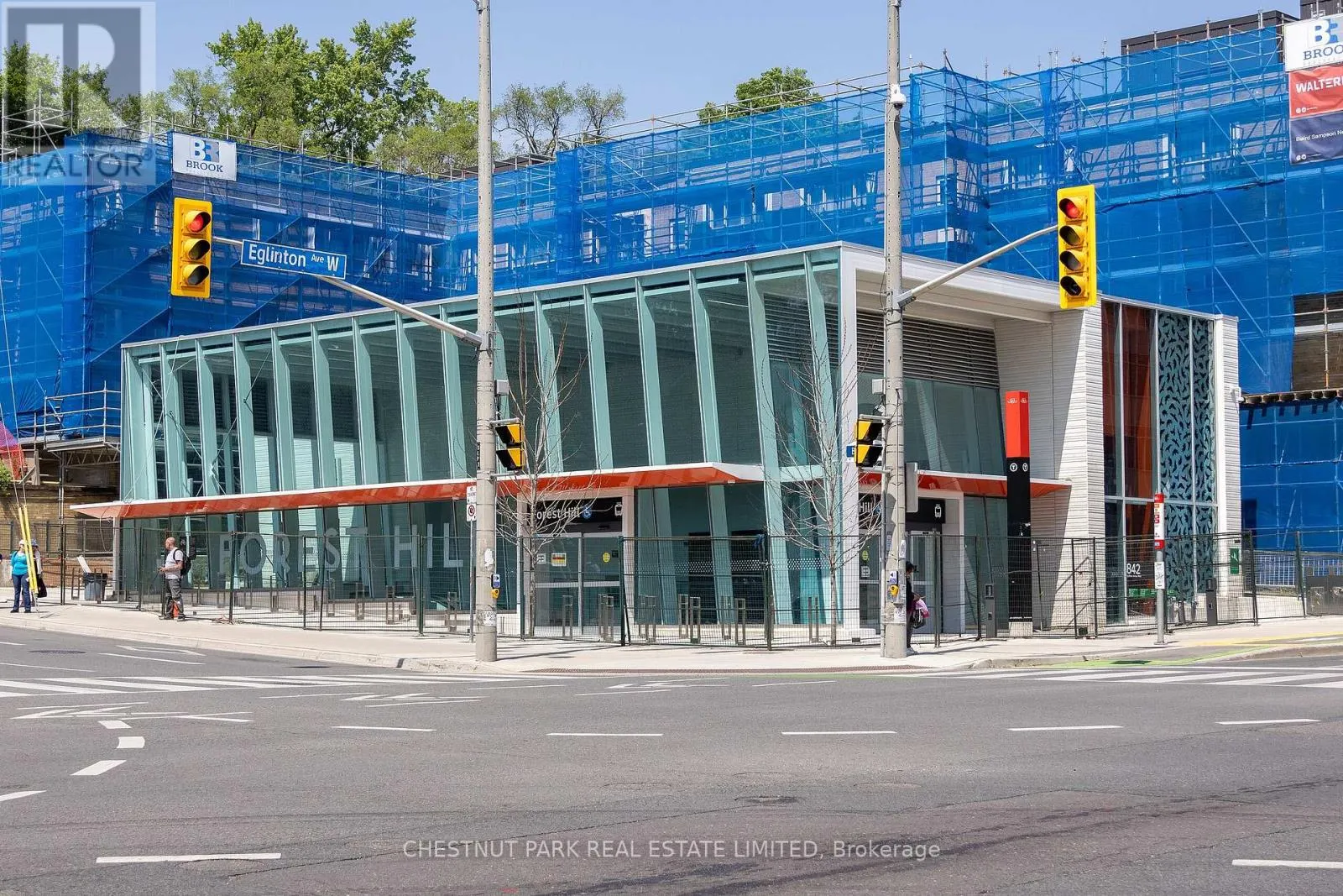 5 - 1648 BATHURST STREET