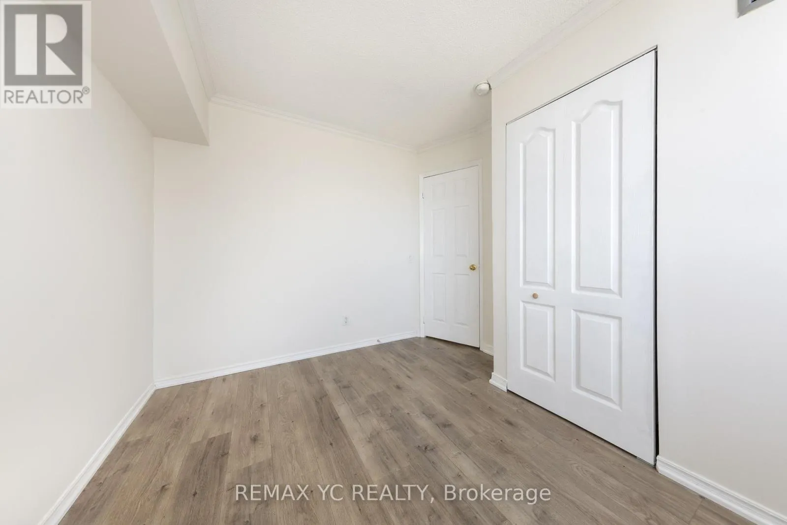1013 - 7 BISHOP AVENUE