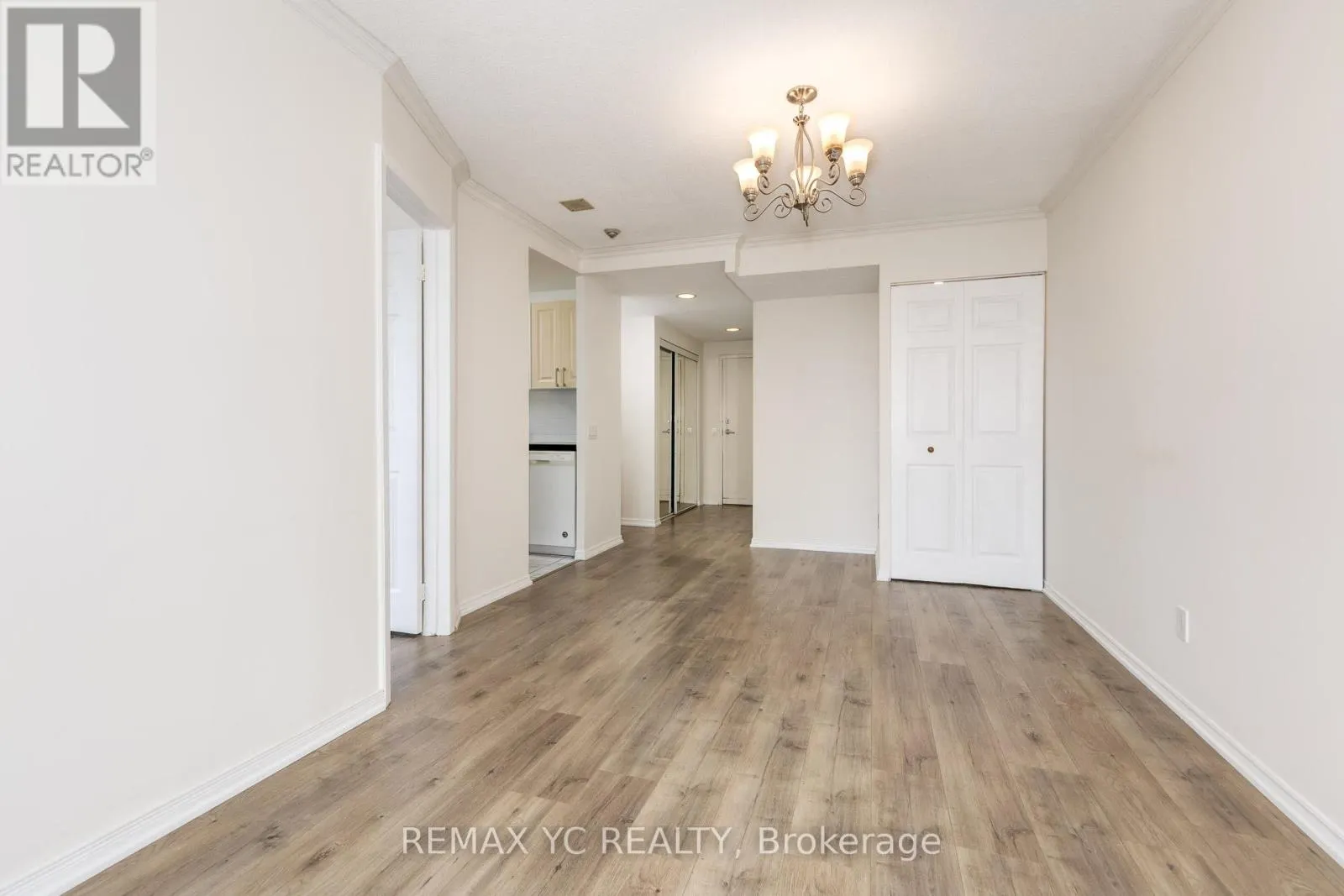 1013 - 7 BISHOP AVENUE