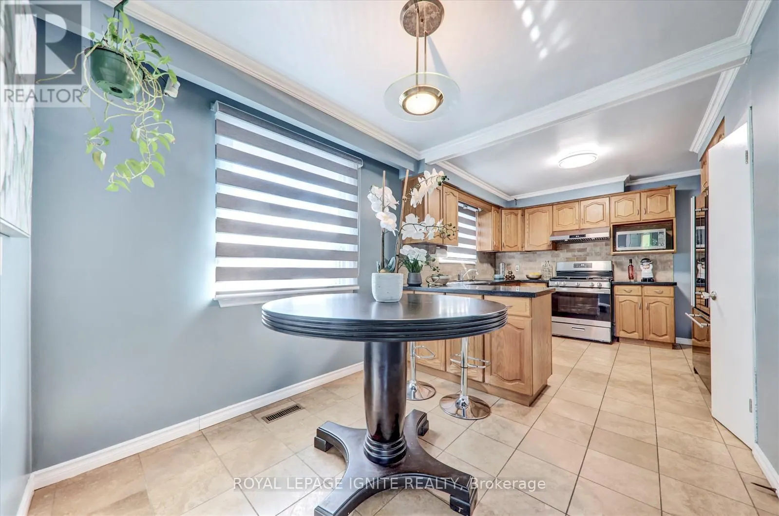 237 BLAKE AVENUE