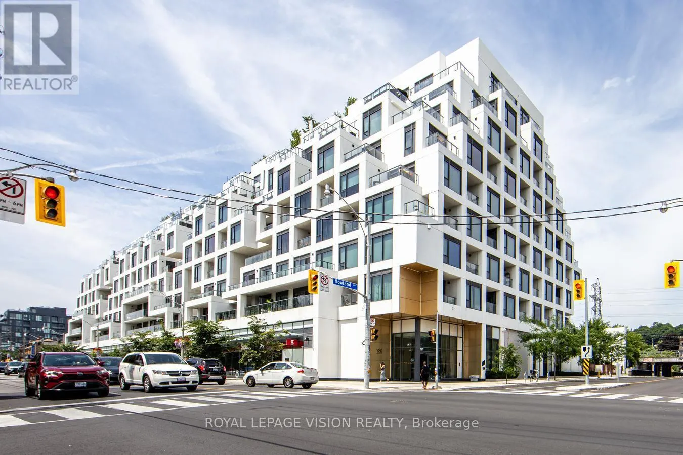 332 - 280 HOWLAND AVENUE