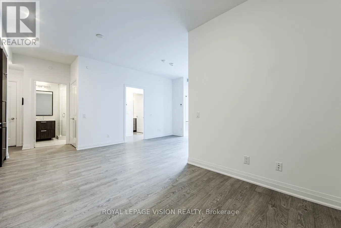 332 - 280 HOWLAND AVENUE