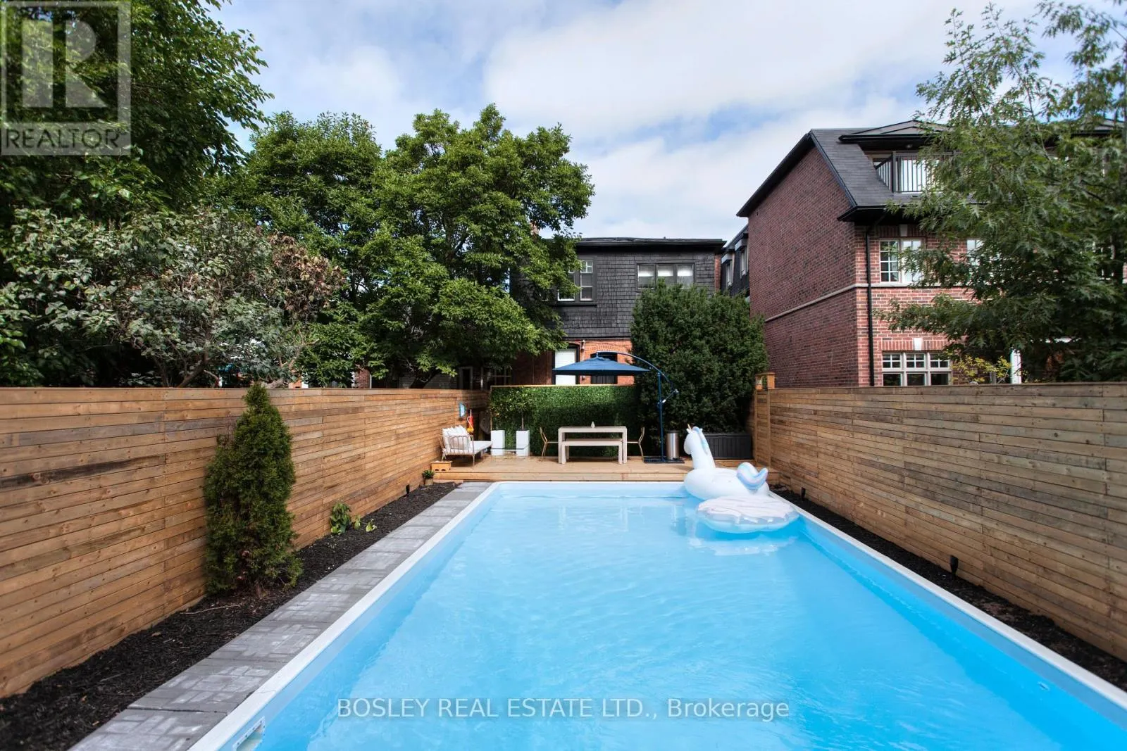 357 ROEHAMPTON AVENUE