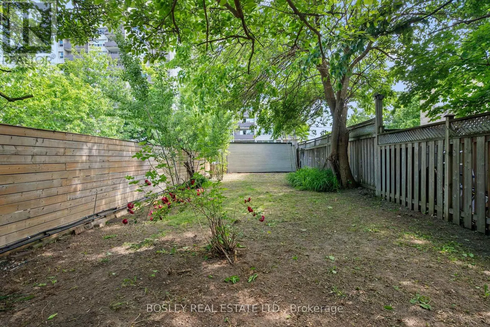 355 ROEHAMPTON AVENUE