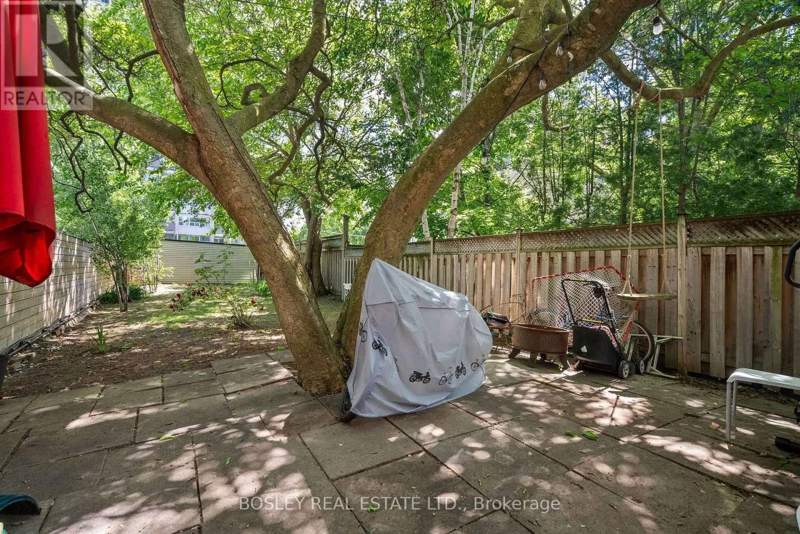 355 ROEHAMPTON AVENUE