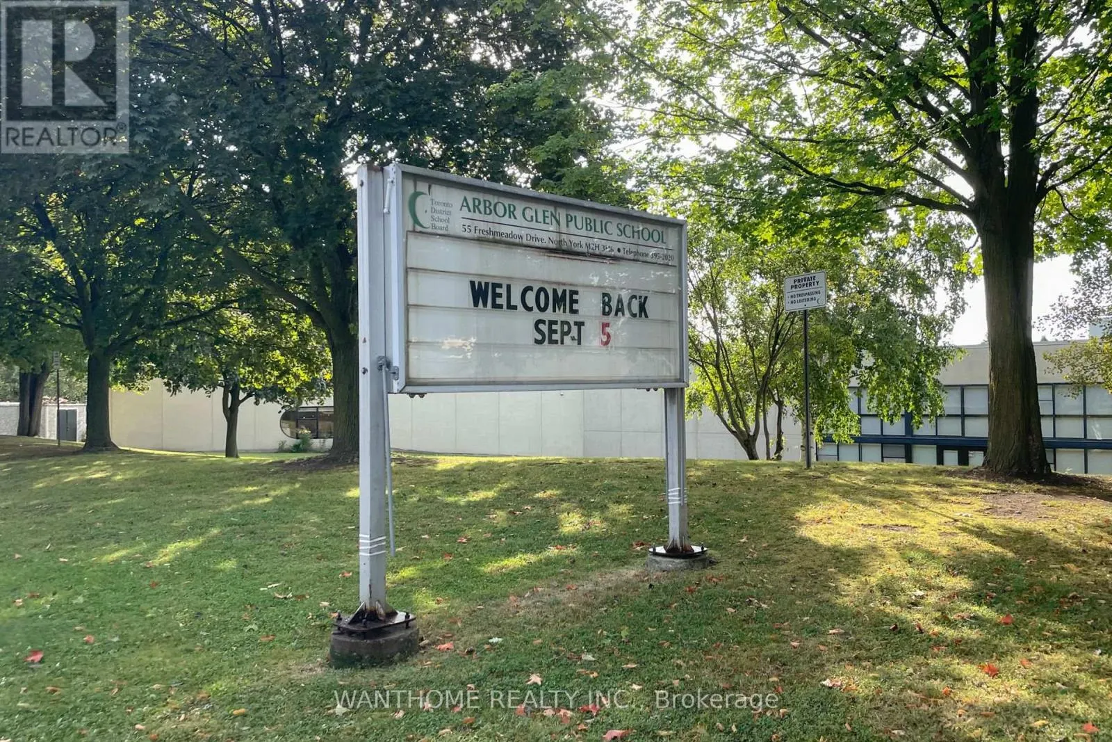 44 FRESHMEADOW DRIVE