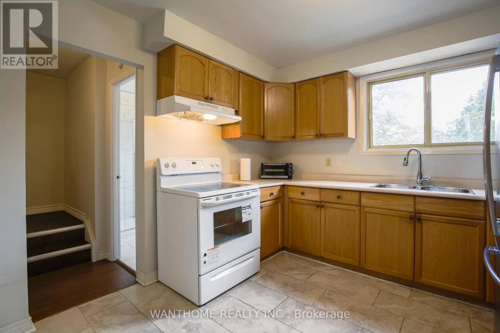 44 FRESHMEADOW DRIVE