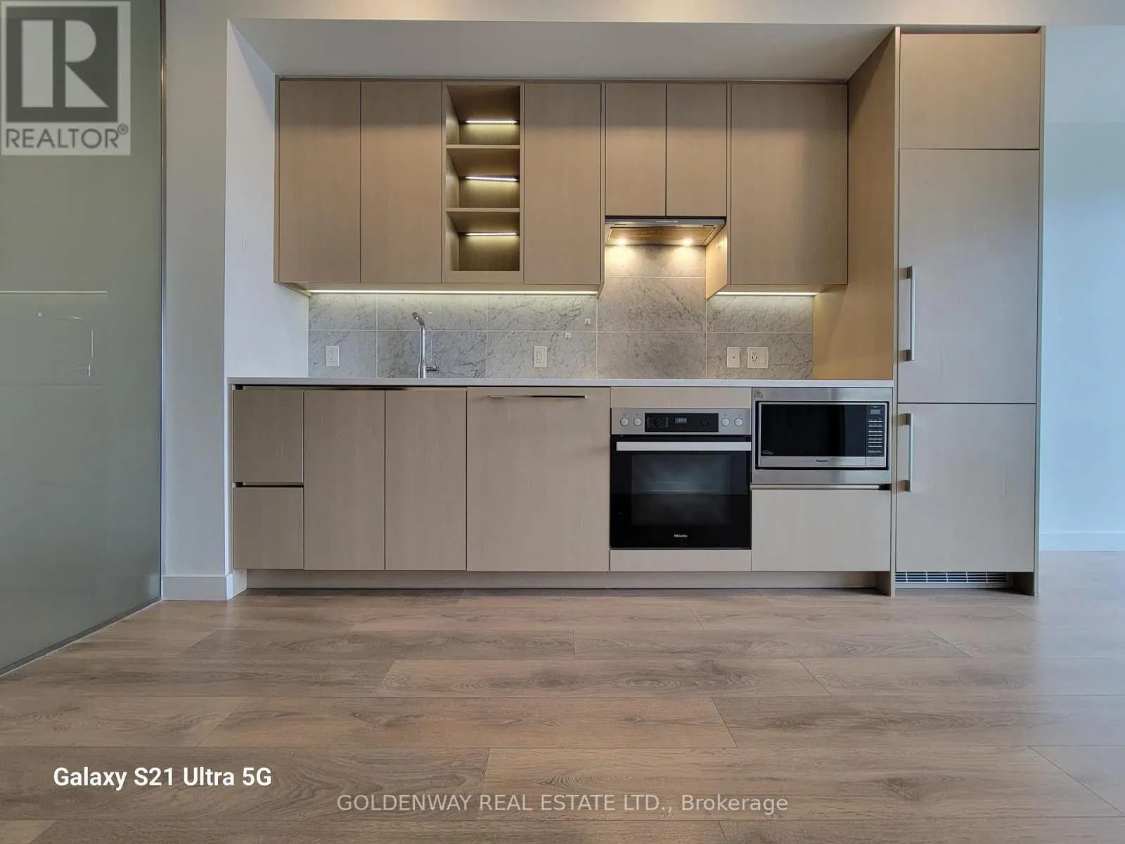 1608 - 95 MCMAHON DRIVE