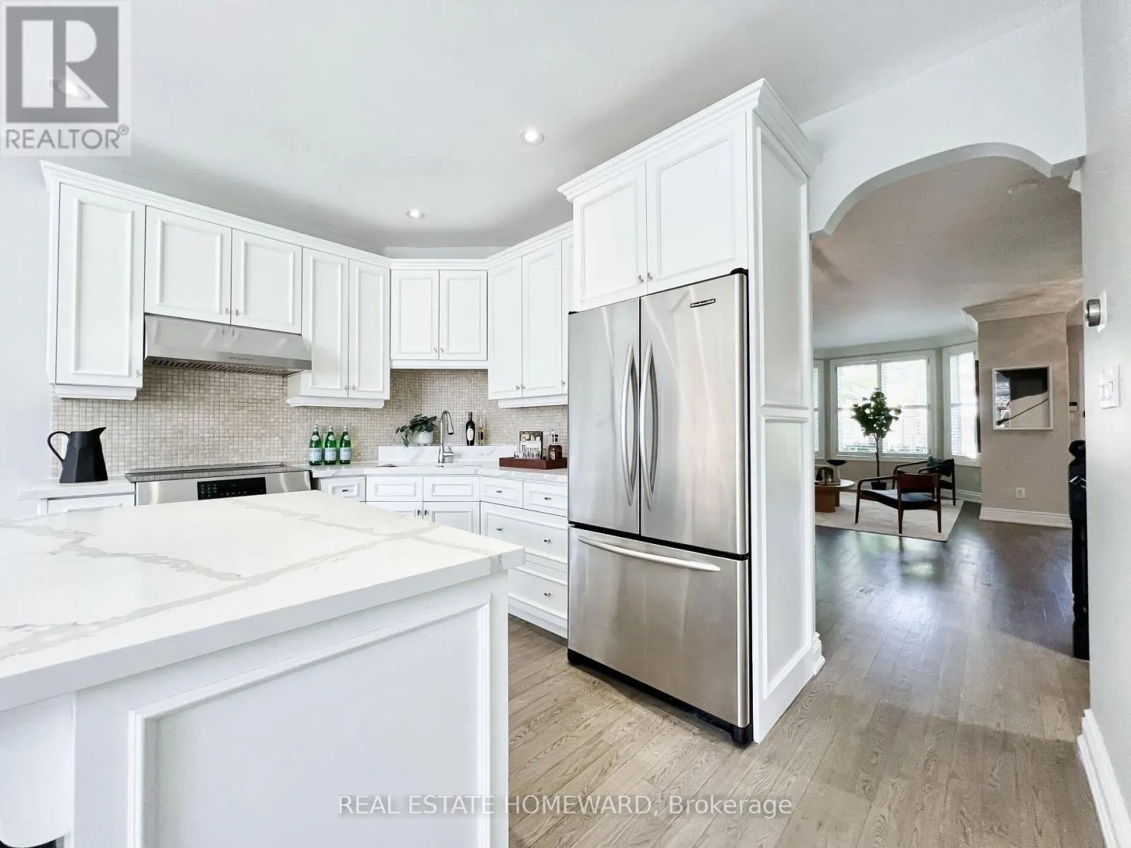 307 DELORAINE AVENUE