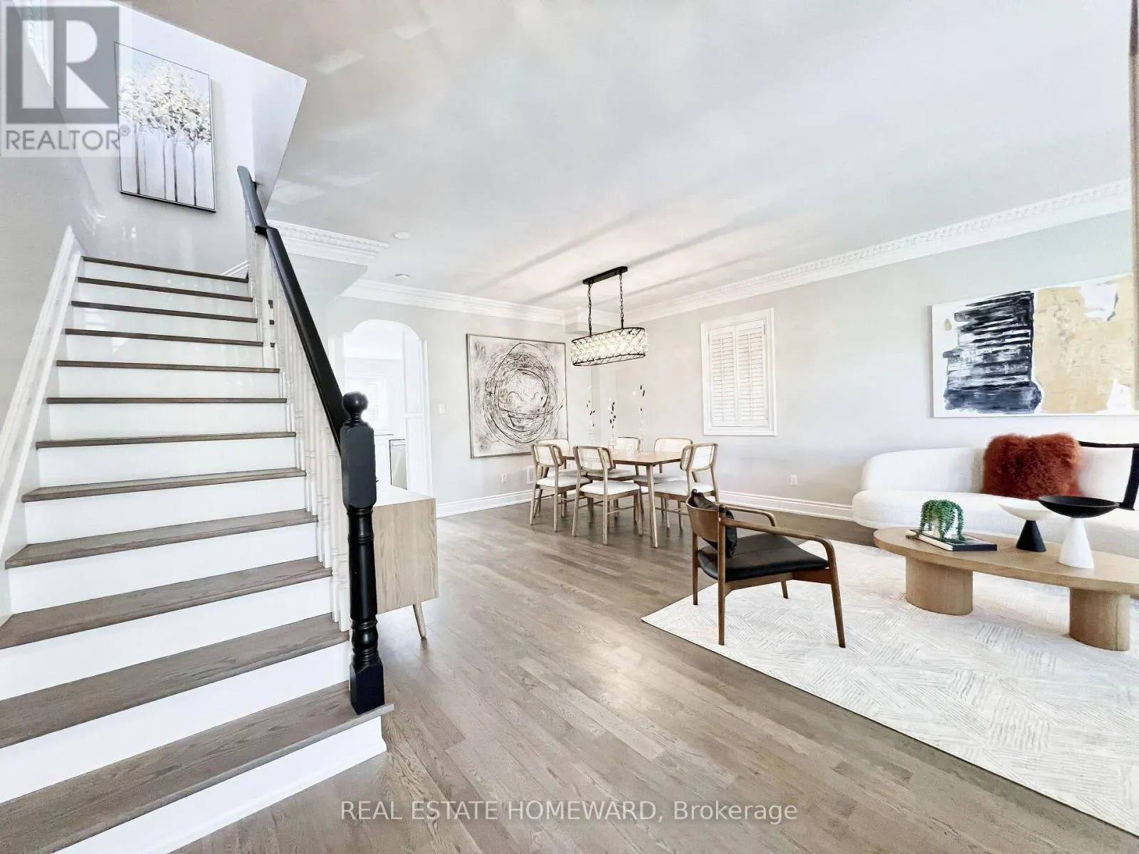 307 DELORAINE AVENUE