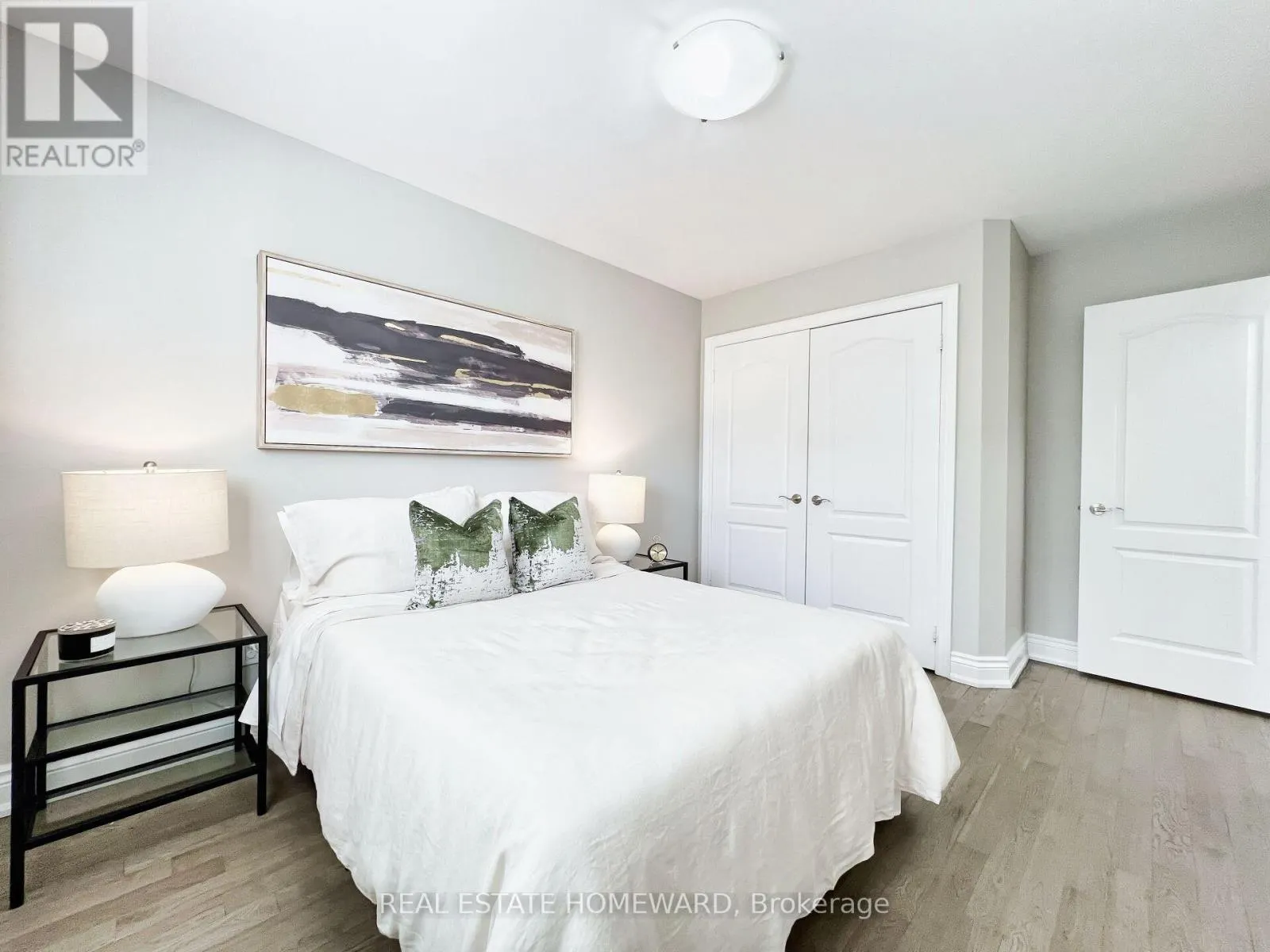 307 DELORAINE AVENUE