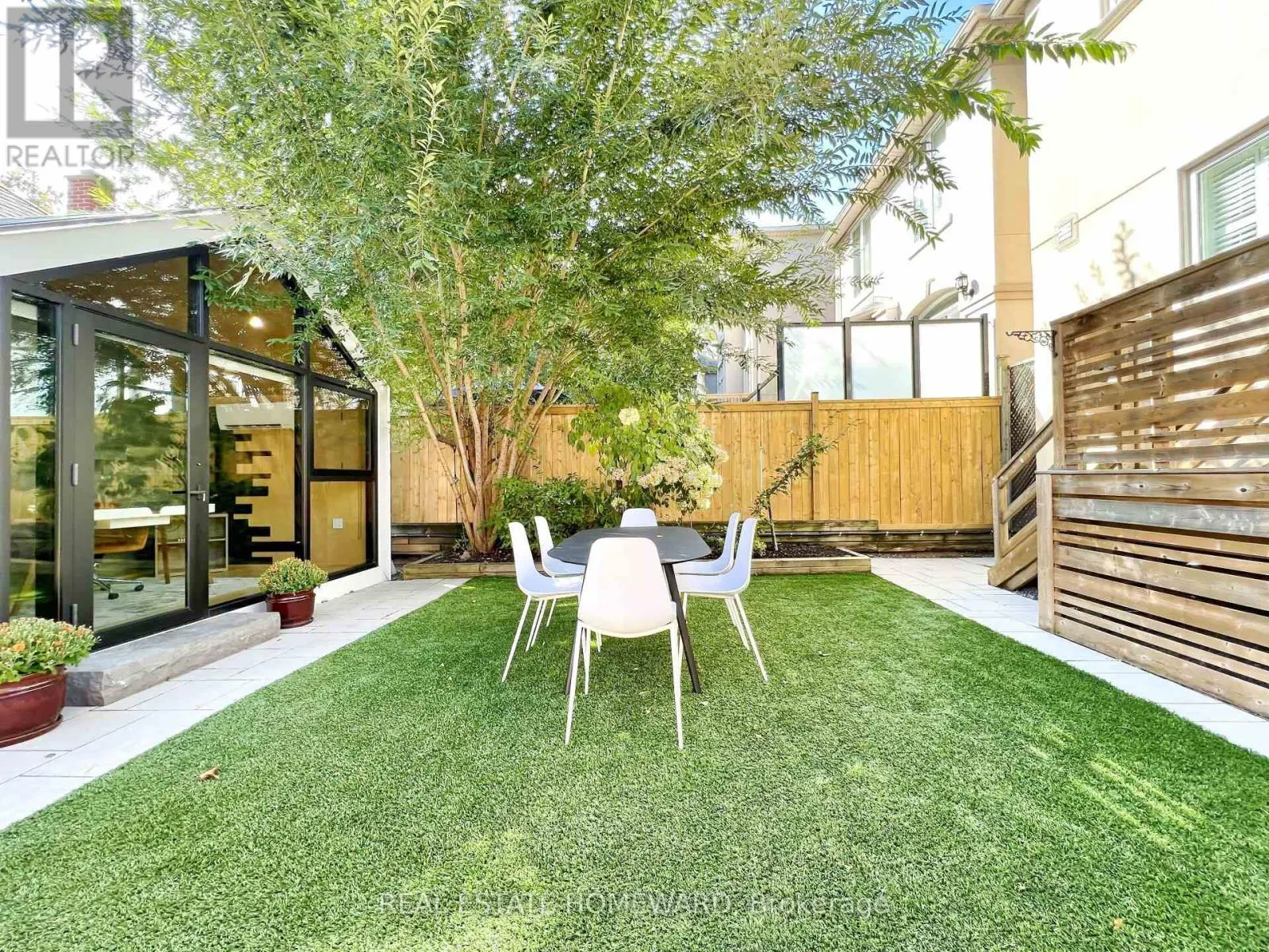 307 DELORAINE AVENUE