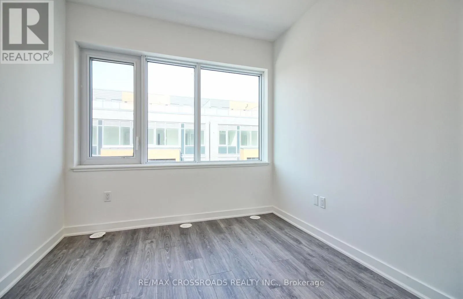 151 - 67 CURLEW DRIVE