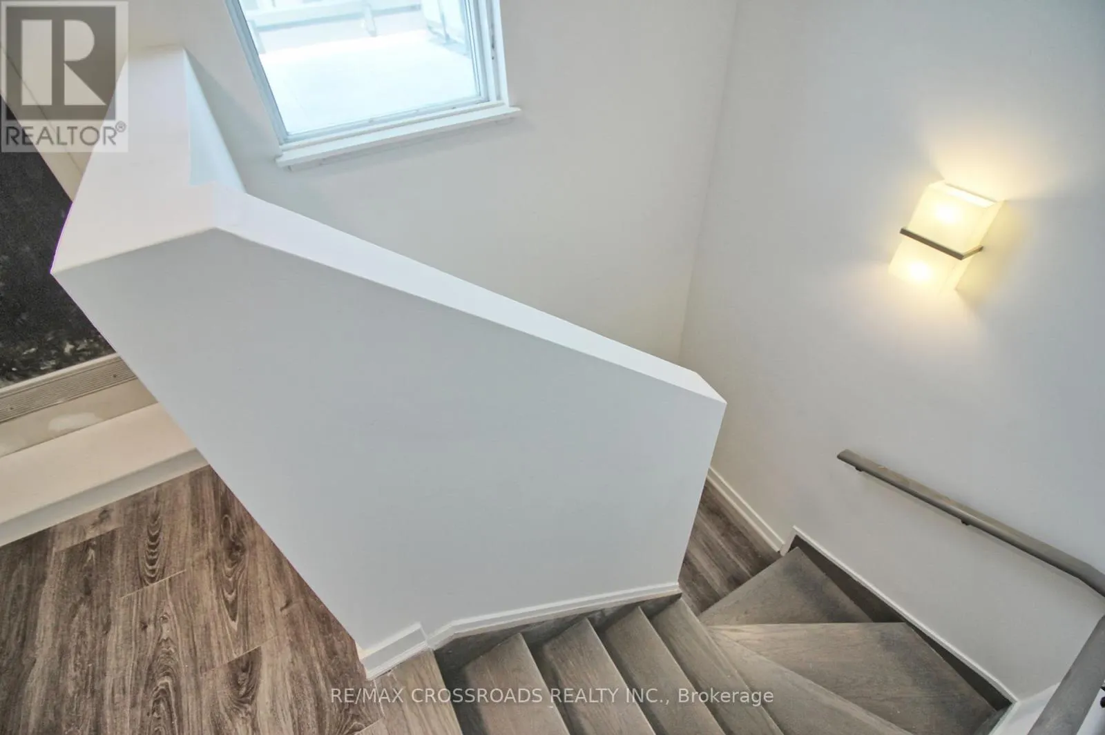 151 - 67 CURLEW DRIVE