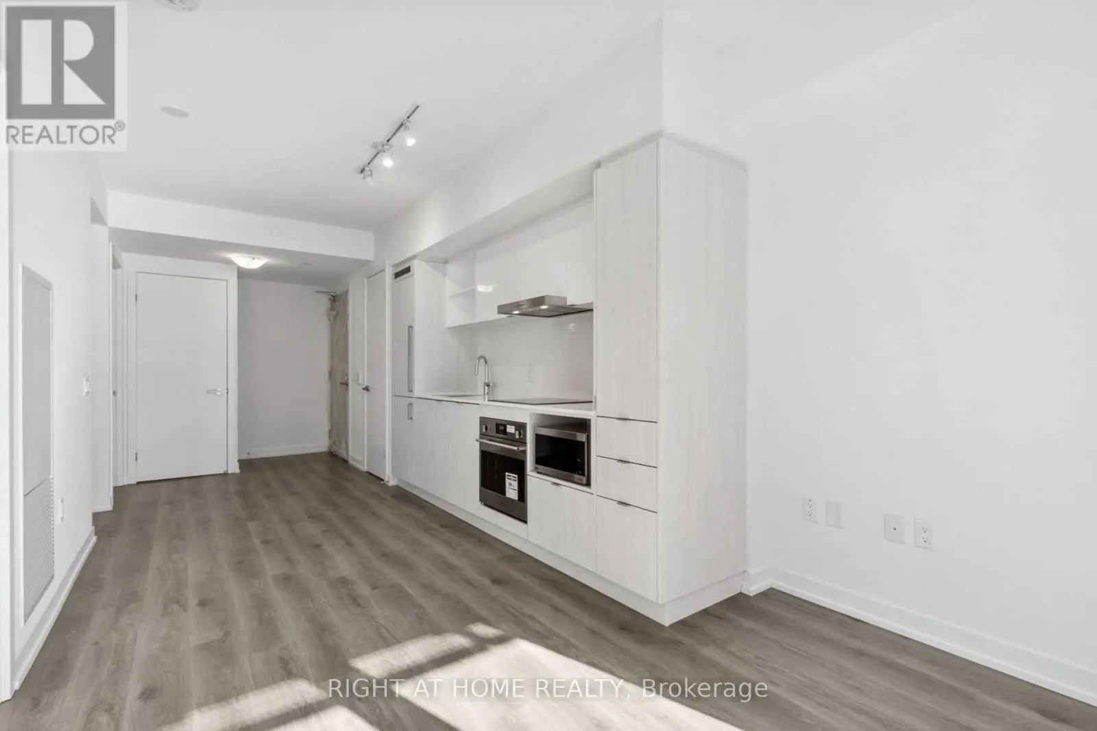 2308 - 138 DOWNES STREET