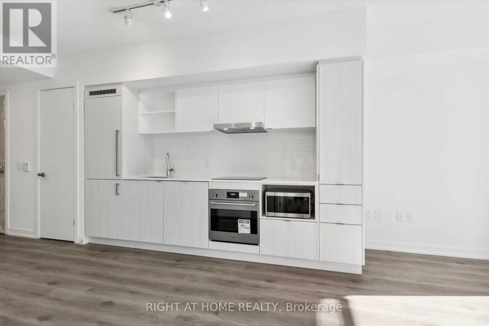 2308 - 138 DOWNES STREET