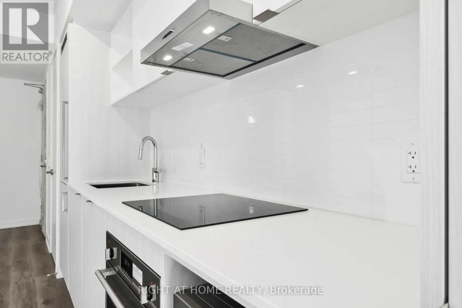 2308 - 138 DOWNES STREET