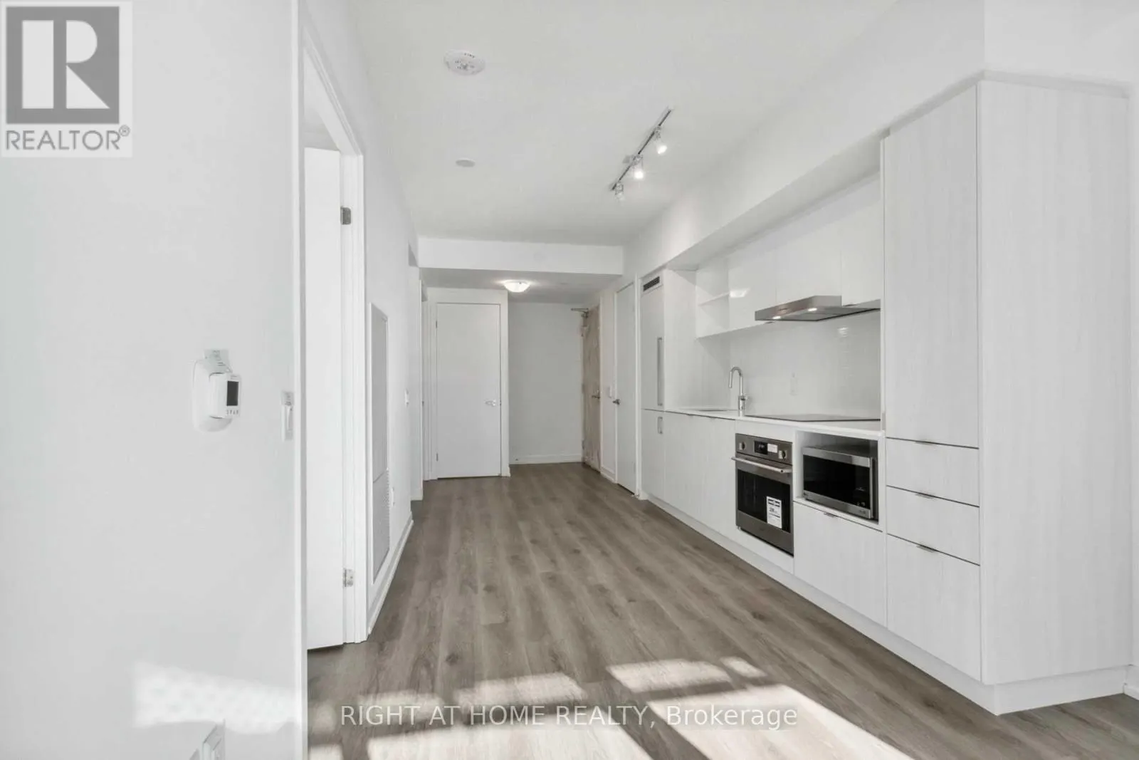 2308 - 138 DOWNES STREET