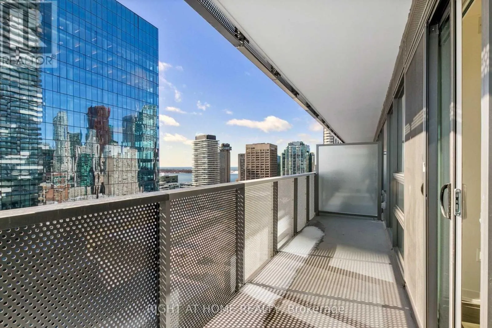 2308 - 138 DOWNES STREET