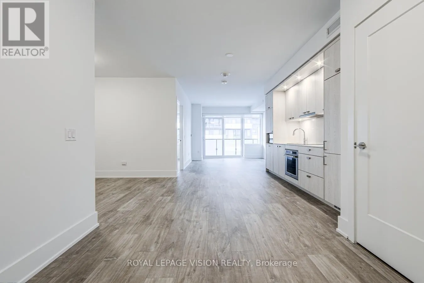 1209 - 480 FRONT ST STREET