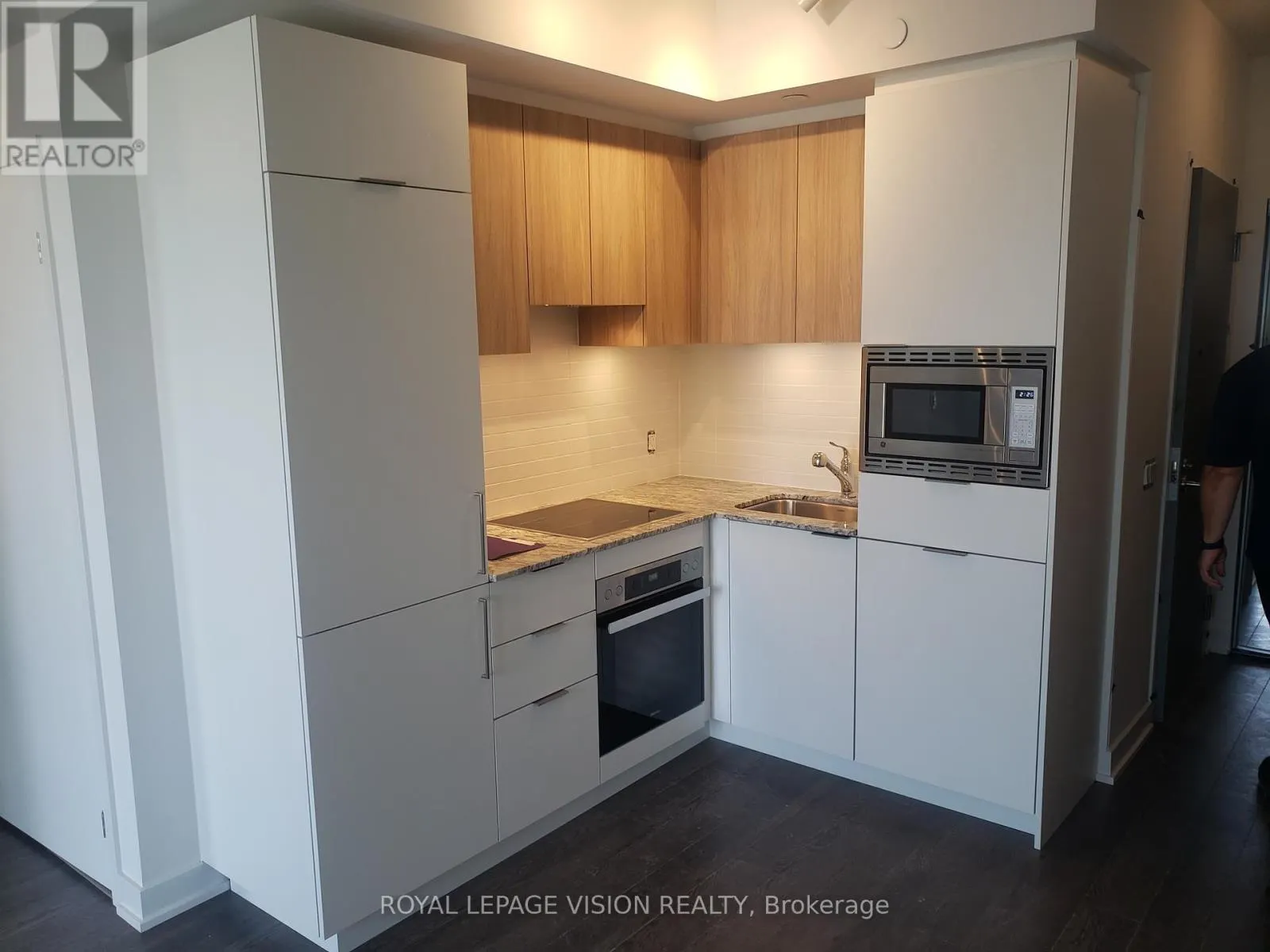 415 - 50 O'NEILL ROAD
