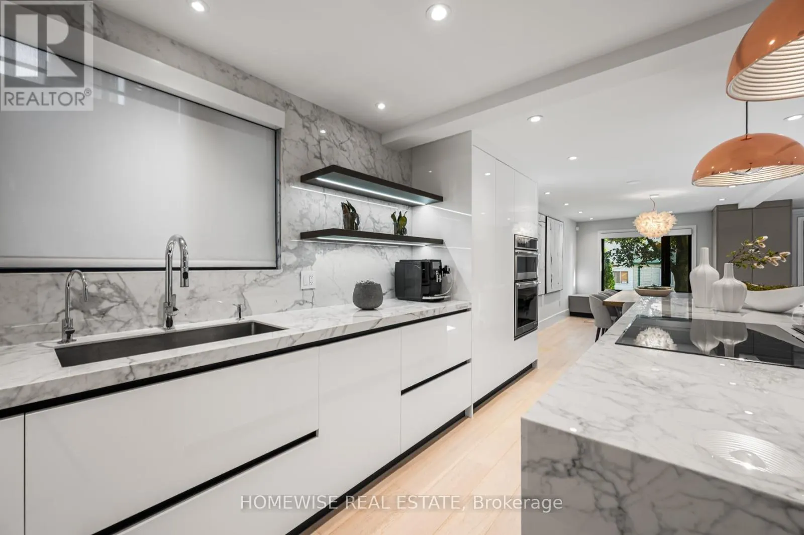 20 CLOVELLY AVENUE