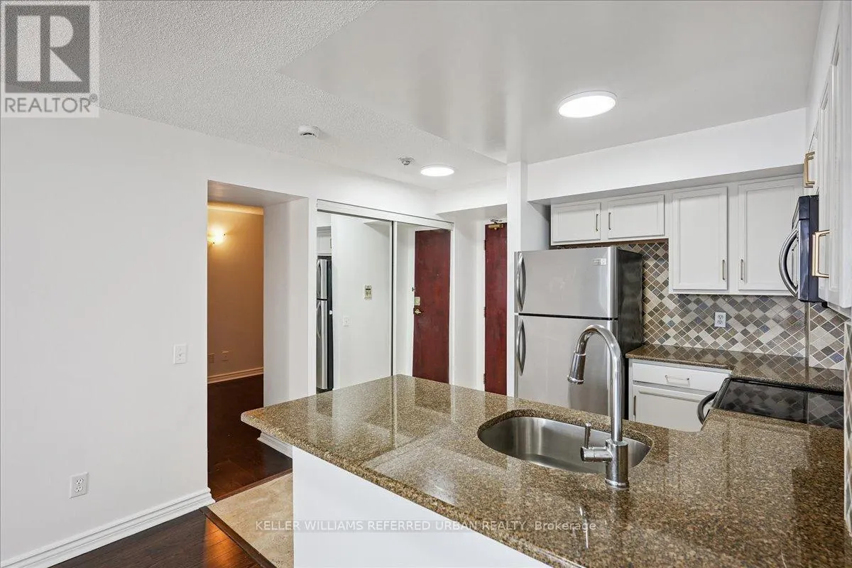 #1911 - 750 BAY STREET