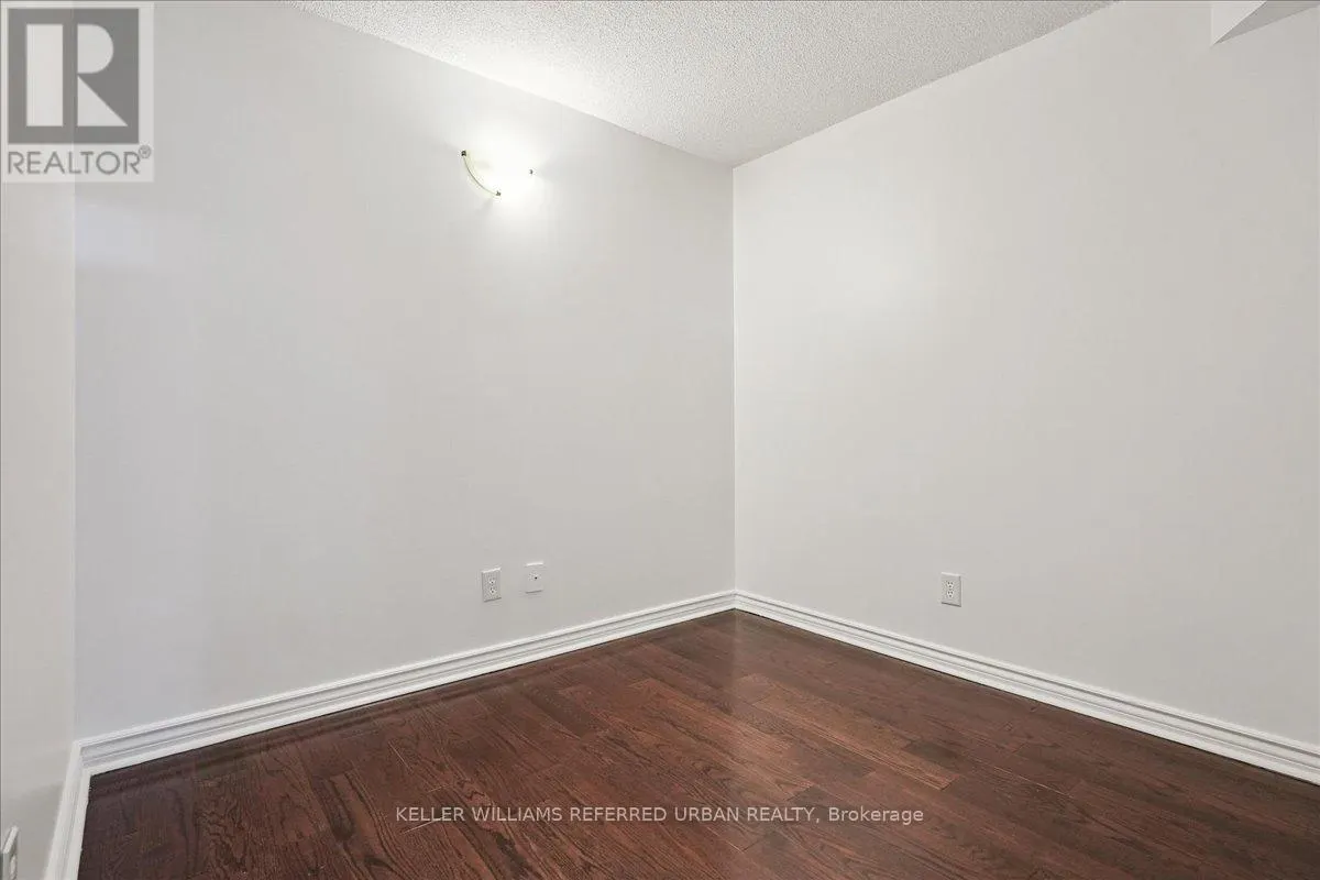 #1911 - 750 BAY STREET